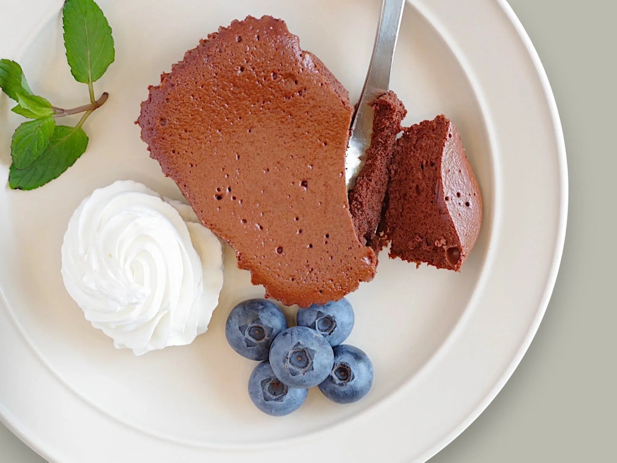 生ガトーショコラ Rare Chocolate Cake – CACAOKOBO TRIBUTE カカオ