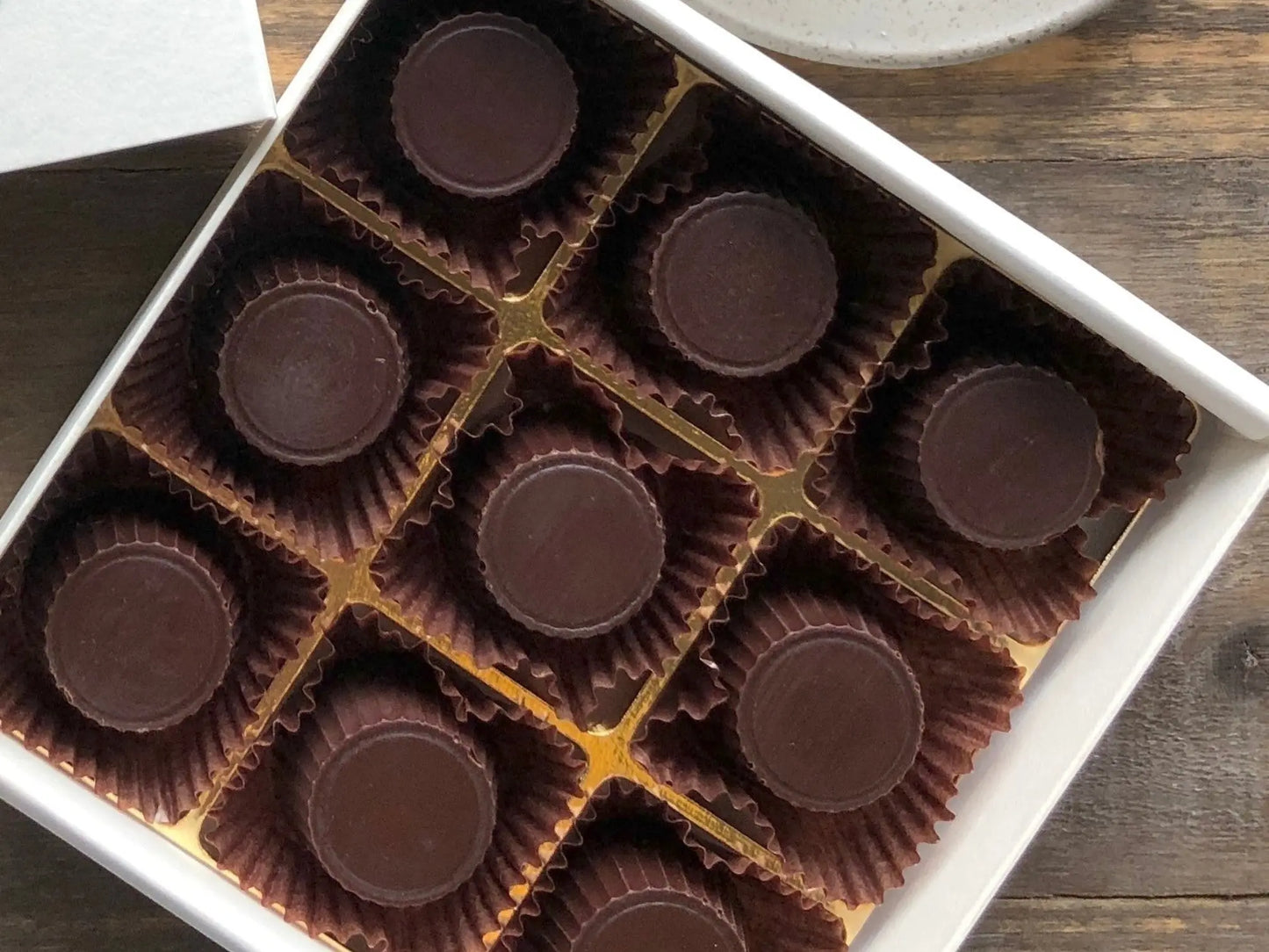 Soft Caramel & Salt Flakes in Dark Chocolate　ソルト・キャラメル・ボンボン カカオ工房トリビュート
